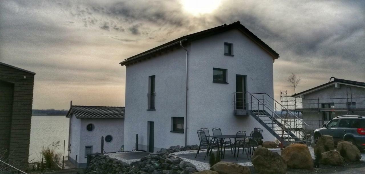 Ferienhaus Sonnenwind Am Hainer See ノイキエリッチュ エクステリア 写真